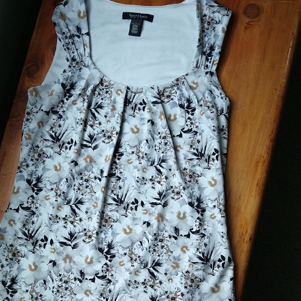 White House Black Market Sleeveless Blouse